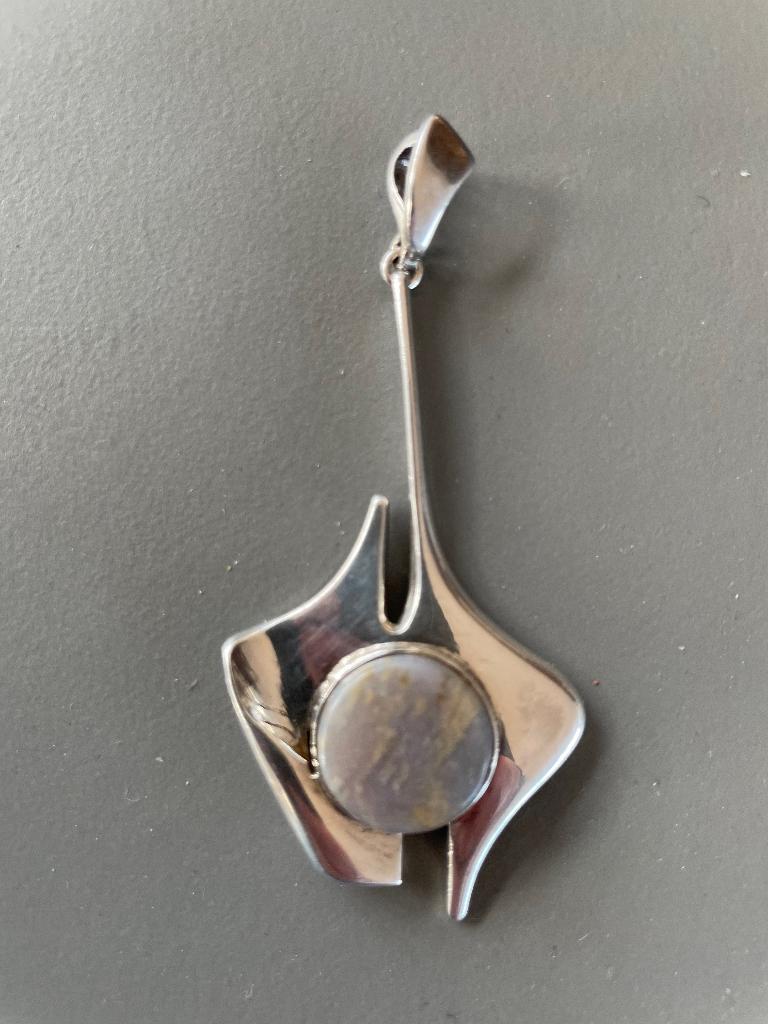 Modernistische zilveren hanger | Scandinavische stijl, Ophalen, Overige materialen, Overige voorstellingen, Zo goed als nieuw