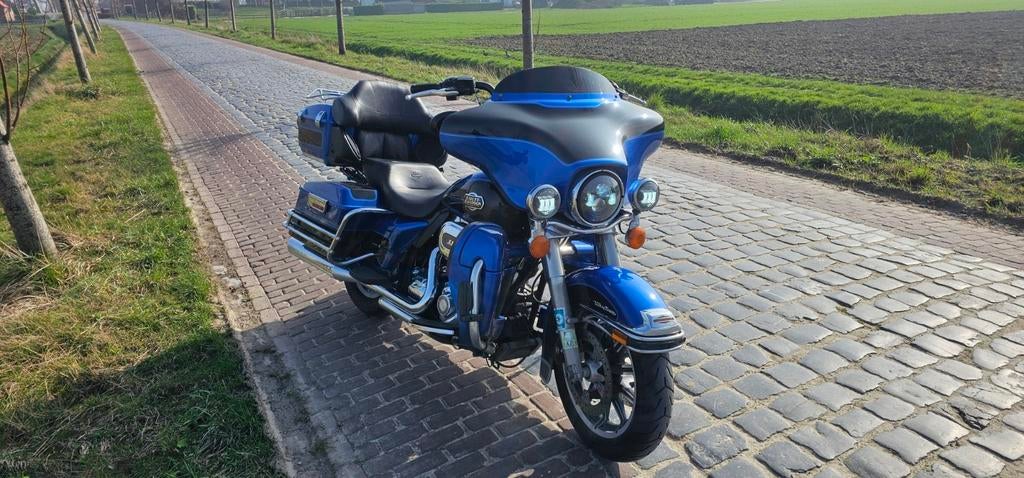 Harley-Davidson FLHTCU Electra Glide Classic 2009
