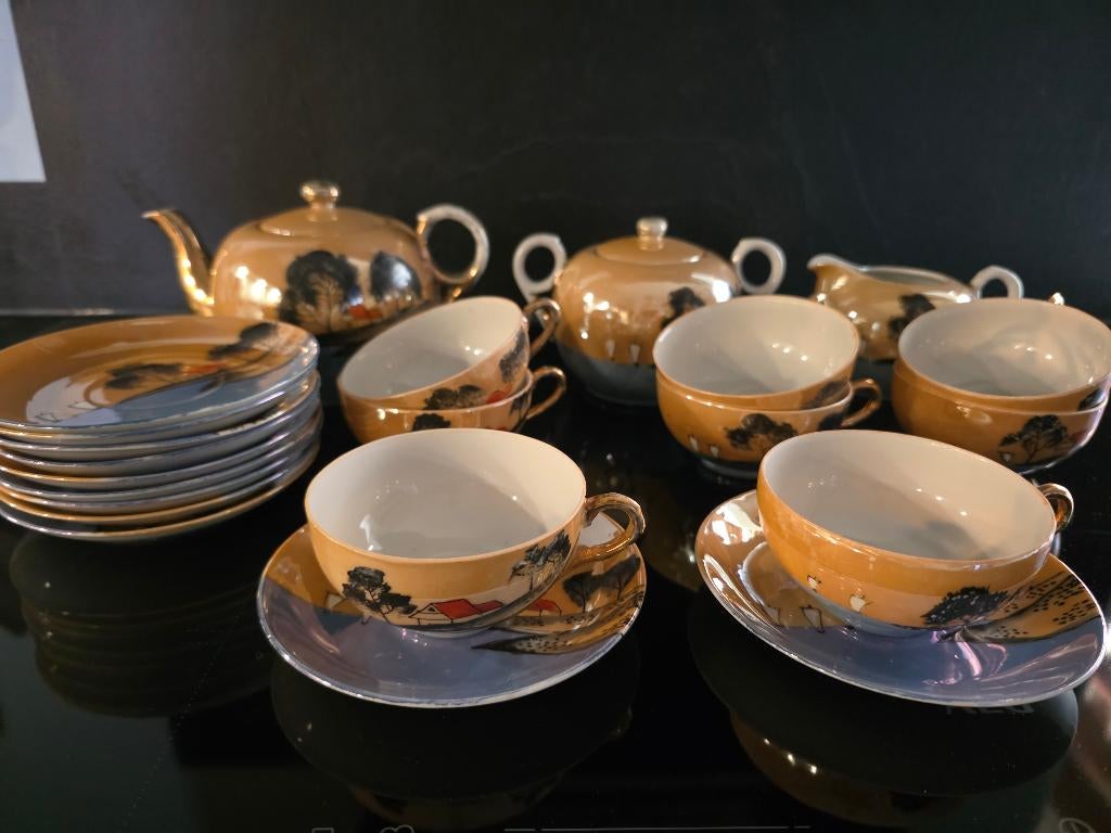 Japans Theeservies van eierschaal porselein, Ophalen of Verzenden, Zo goed als nieuw, Overige stijlen, Kop(pen) en/of Schotel(s)