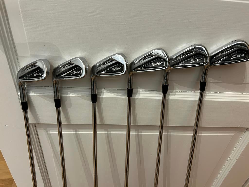 Linkshandig Titleist AP2 716  Regular 5-PW, Sport en Fitness, Golf, Ophalen of Verzenden, Zo goed als nieuw, Set