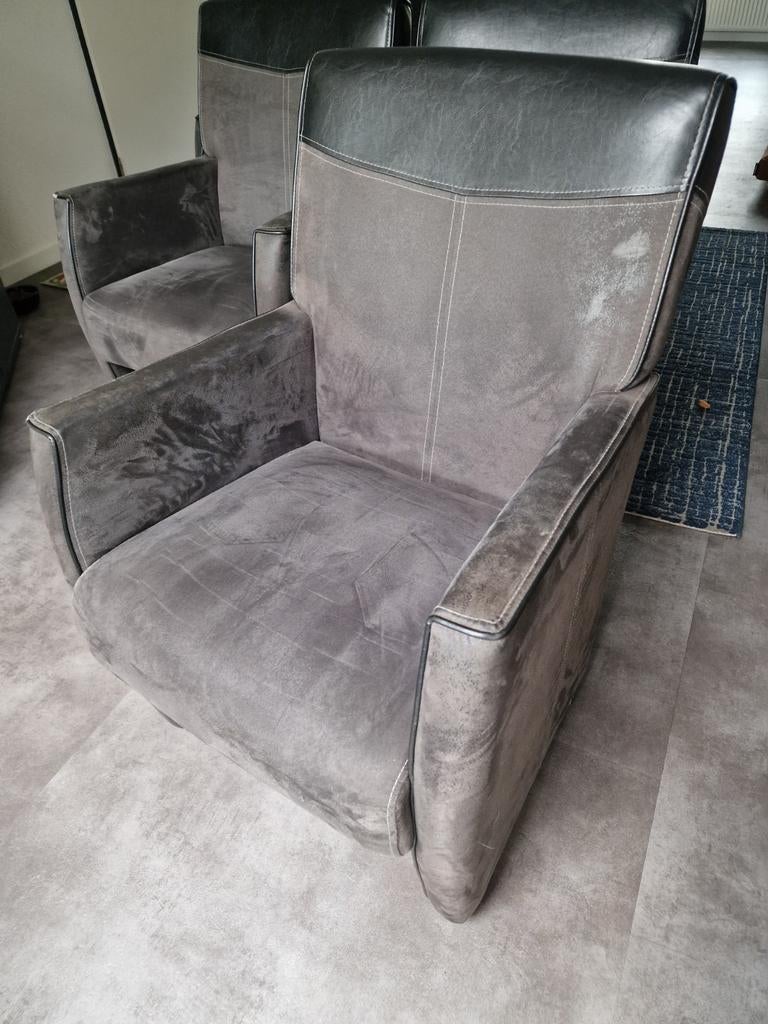 4 eetkamerstoelen ruilen voor kratje bier, Ophalen of Verzenden, Gebruikt, Grijs, Vier