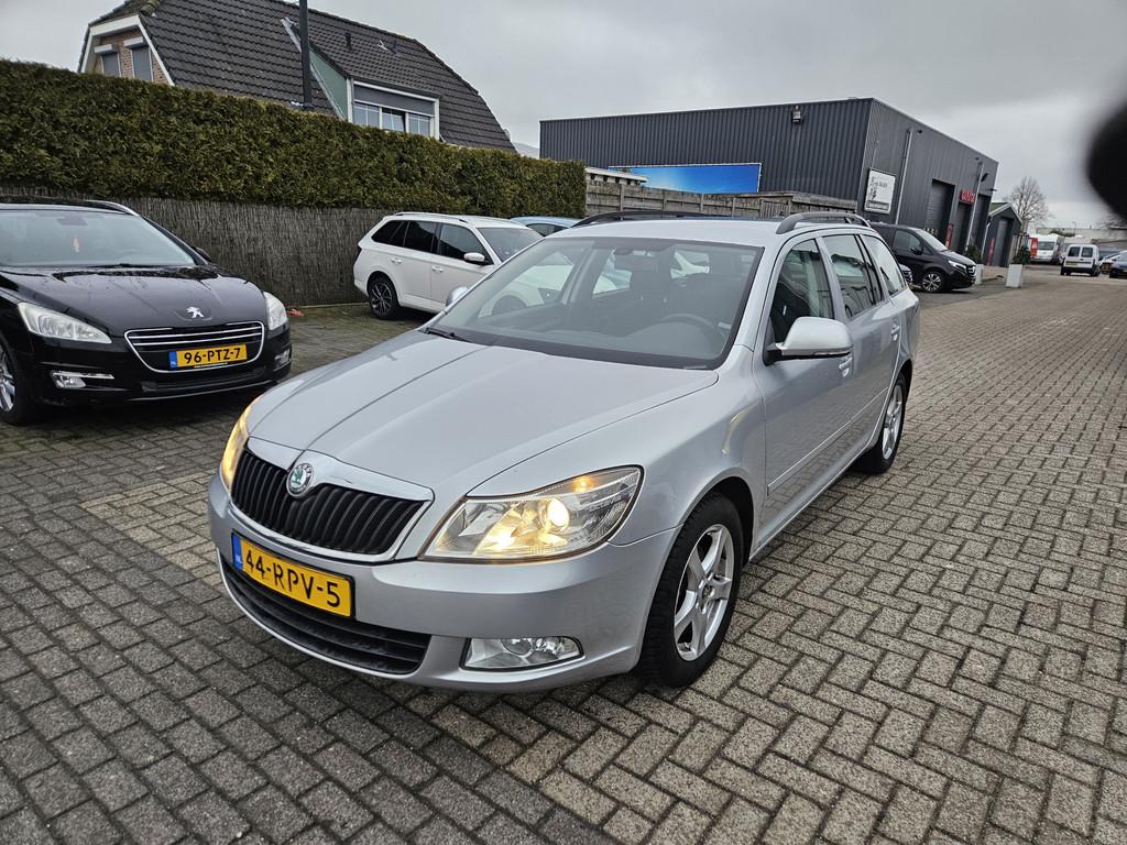 Skoda Octavia Combi 1.2 TSI Ambition Business Line, Auto's, Voorwielaandrijving, Euro 5, Gebruikt, 4 cilinders