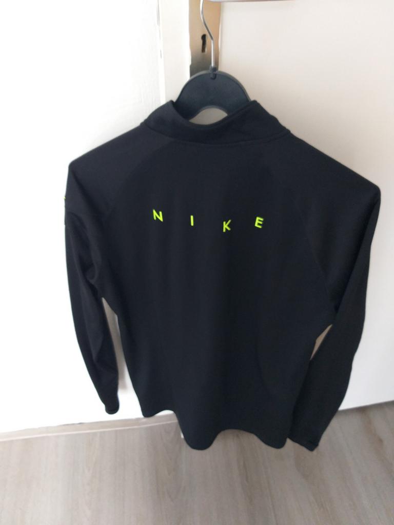 NIKE trui voor sport maat M, Ophalen, Zo goed als nieuw