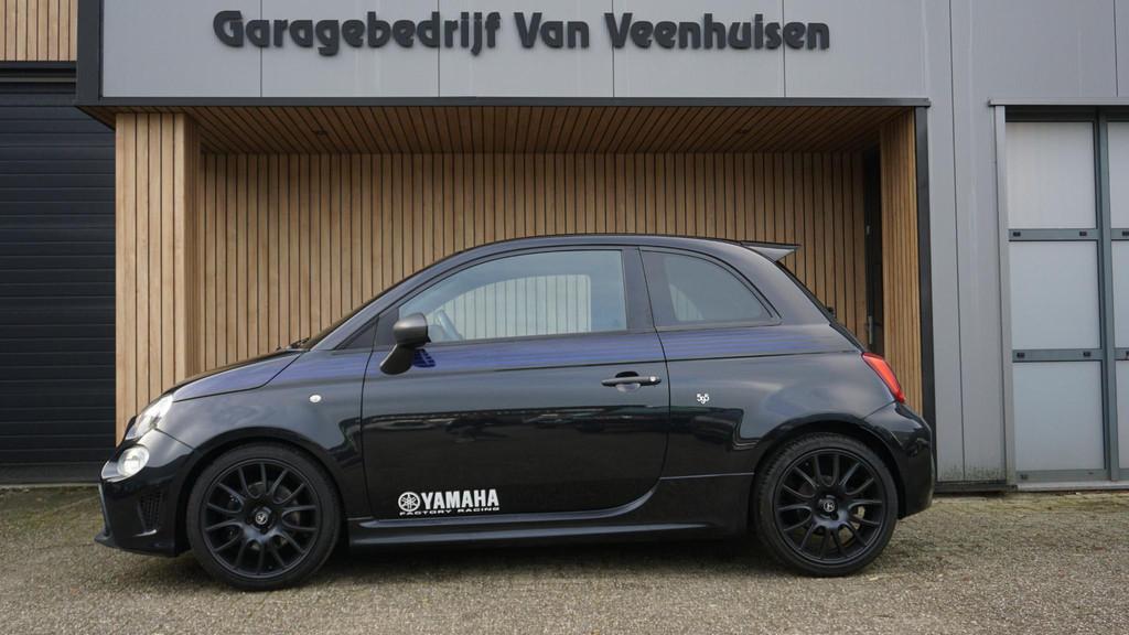 Abarth 595 1.4 T-Jet 165pk Monster Energy Yamaha *Gelimiteer, Voorwielaandrijving, Euro 6, 4 stoelen, Bedrijf
