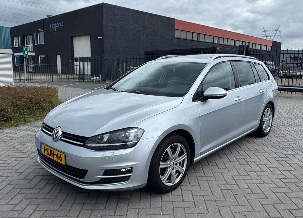Volkswagen Golf 1.4 TSI BMT DSG Highline 2013 PANO Trekhaak, 4 cilinders, 122 pk, Origineel Nederlands, Lichtsensor