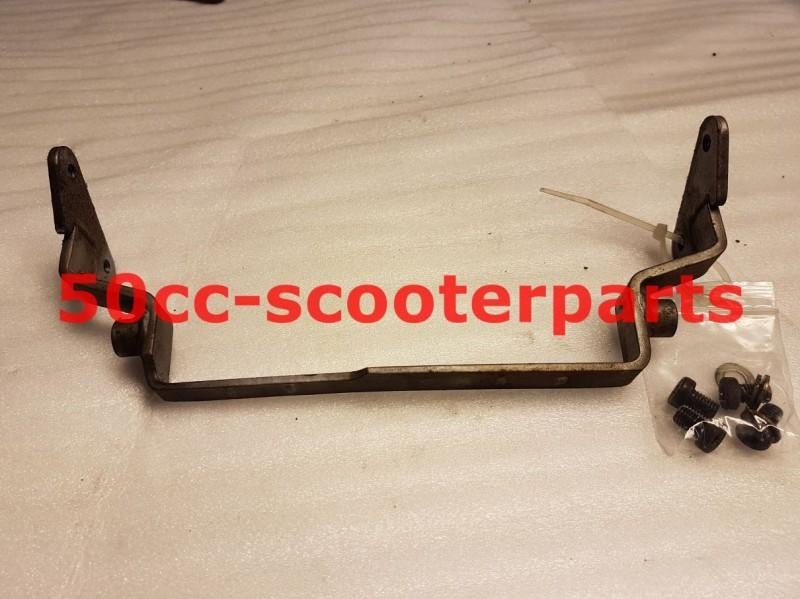 Tankhouder Derbi Hunter 00G01401301 Gebruikt, Ophalen of Verzenden, -, -, -