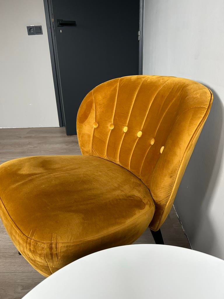 Stijlvolle okergele fauteuil Trendhopper, Ophalen, Minder dan 75 cm, Zo goed als nieuw, Stof