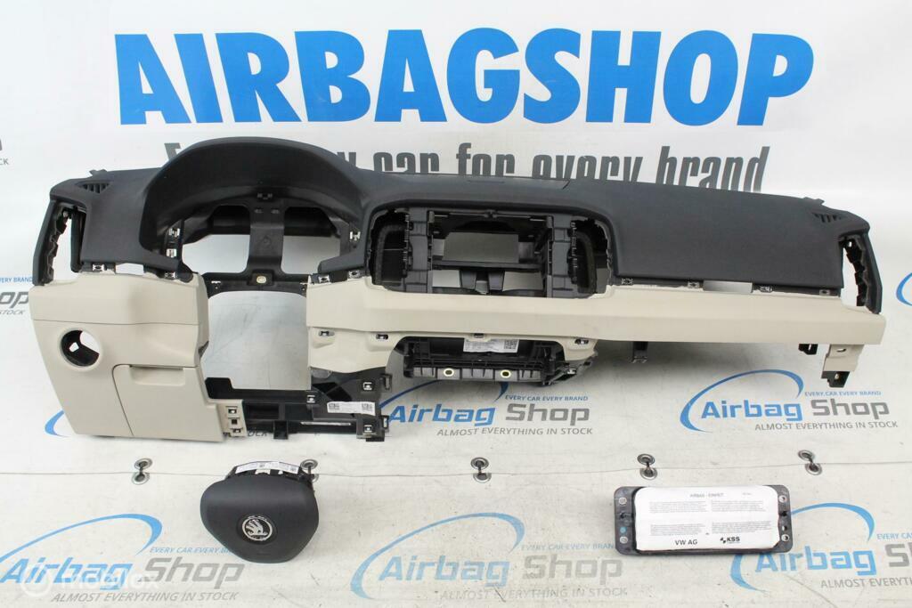 Airbag set Dashboard zwart/beige Skoda Karoq 2017-heden, Gebruikt, Ophalen of Verzenden