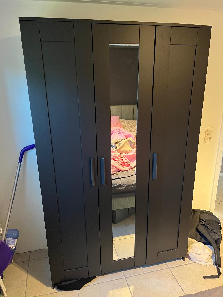 BRIMNES IKEA kledingkast, Huis en Inrichting, Kasten | Kledingkasten, Ophalen, 100 tot 150 cm, Zo goed als nieuw, 150 tot 200 cm
