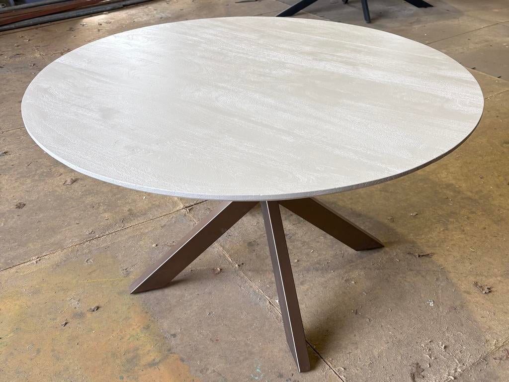 Ronde eettafel 130 cm – Madison Sand Bronzen spinpoot Nieuw, Ophalen, Nieuw, Rond, 100 tot 150 cm