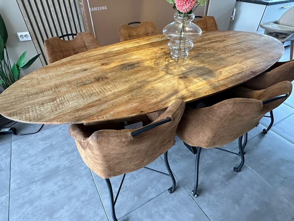 Mangohout tafel + stoelen, Ophalen, 50 tot 100 cm, Zo goed als nieuw, Ovaal