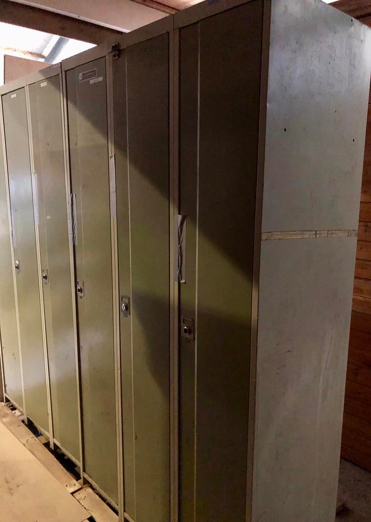 Locker kasten 2x, Ophalen, Gebruikt