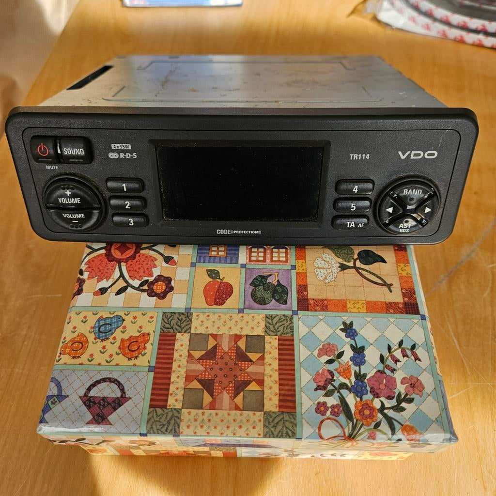 VDO radio, geen cd of cassette, puur radio., Auto diversen, Ophalen of Verzenden