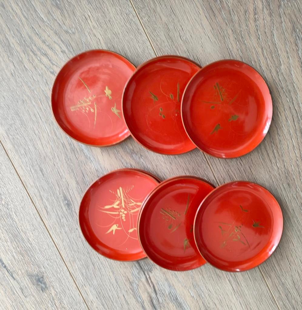 Vintage 6 oranje/roestbruine Japanse lakwerk onderzetters., Ophalen of Verzenden, Gebruikt, Glas of Kopje