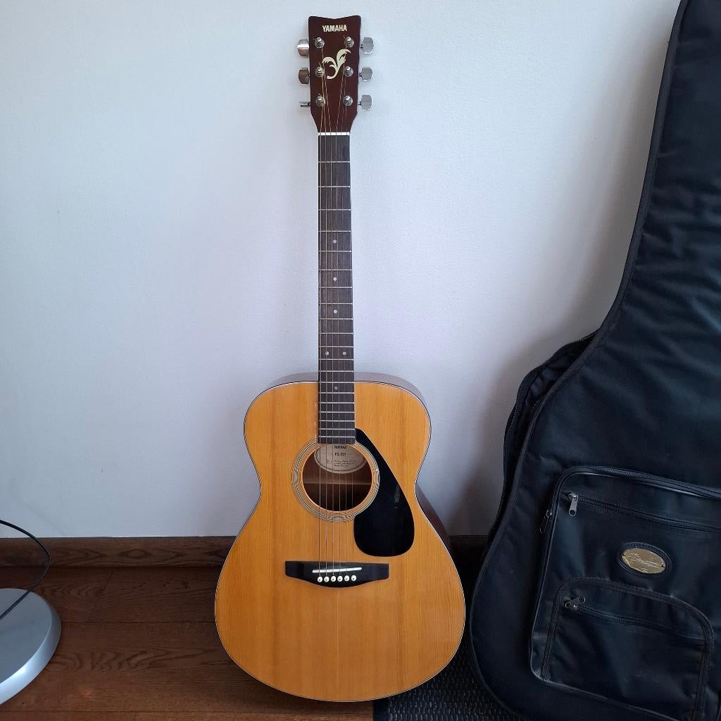 Yamaha Gitaar FS-311, Muziek en Instrumenten, Ophalen, Zo goed als nieuw, Klassieke of Spaanse gitaar