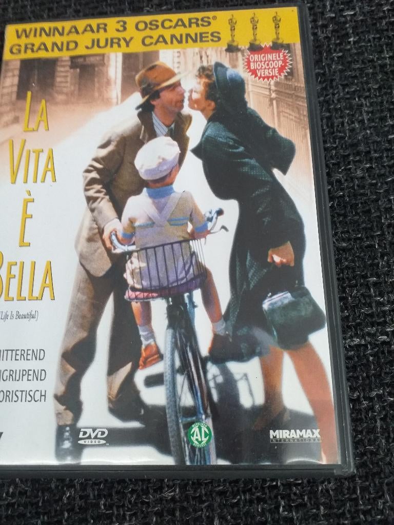 La vita é bella, Alle leeftijden, Ophalen of Verzenden, Zo goed als nieuw