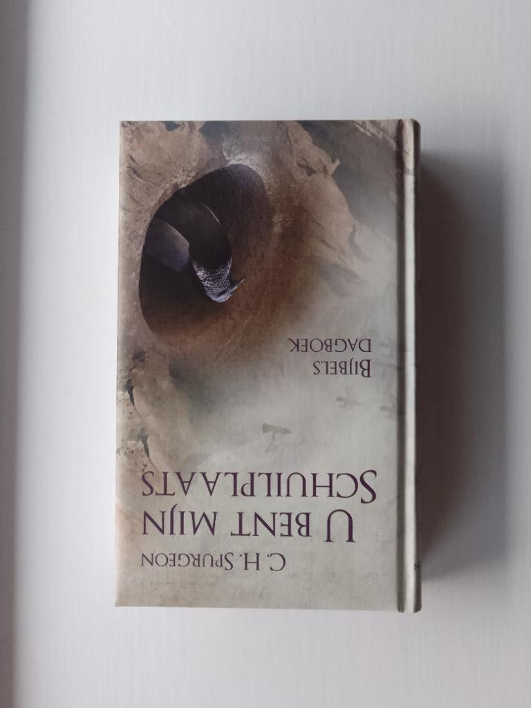 U bent mijn Schuilplaats (Bijbels dagboek) - C.H. Spurgeon, Boeken, Christendom | Protestants, Ophalen of Verzenden, Zo goed als nieuw