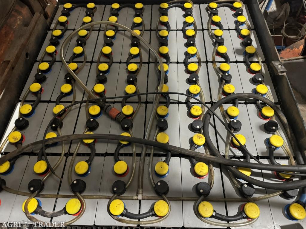 80V 480 ah tractiebatterij t.b.v. heftruck, Van Beurden Heftrucks, Info@vanbeurdenheftrucks.nl, Kievitsham 48 Hoenzadriel