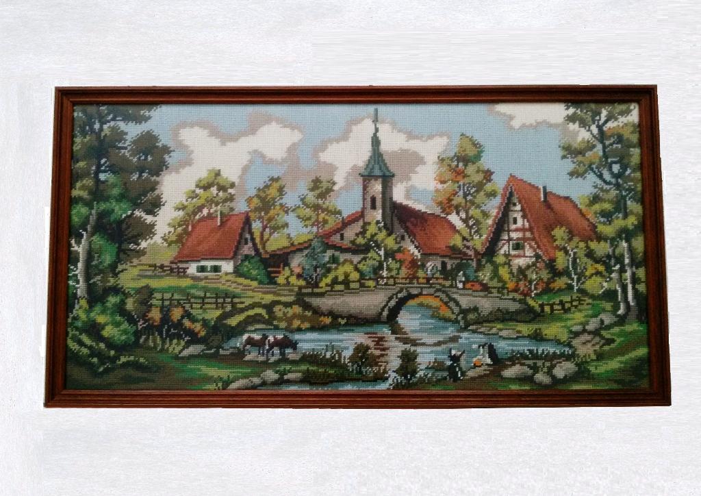 BERGDORP 82 x 43 x 2,3 LANDSCHAP KERK BRUG WASVROUWEN KOEIEN, Ophalen, Nieuw, Handborduren, Overige typen