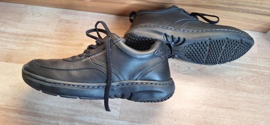 Clarks maat 42.5  nieuwstaat zwart, Kleding | Heren, Schoenen, Ophalen of Verzenden