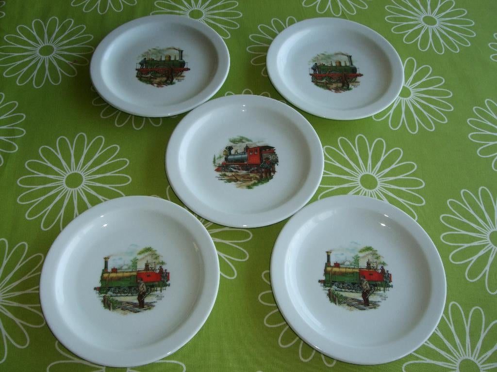 5 decoratieve bordjes van treinen, Ophalen of Verzenden, Zo goed als nieuw, Trein, Overige typen