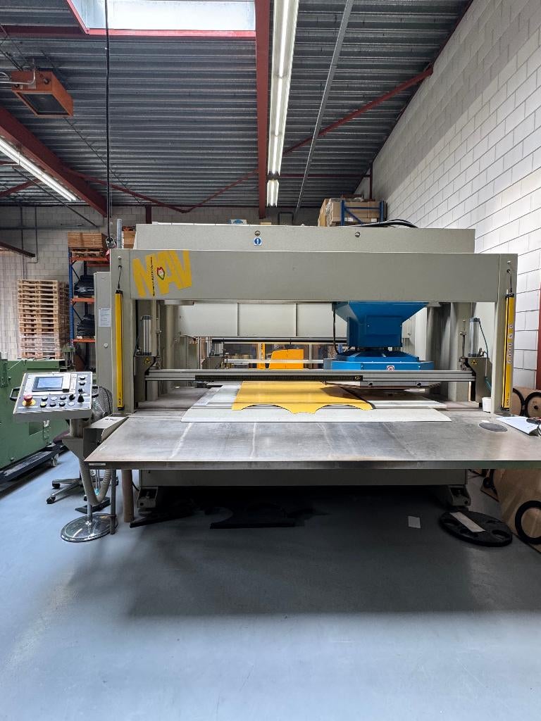 MAV Allevi Stansmachine, Ophalen