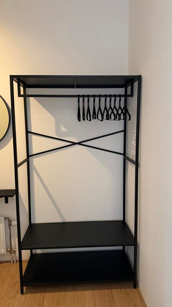 Zwart metalen kapstok/kledingrek incl schoenenrek, Ophalen, Zo goed als nieuw, Metaal, Staande kapstok