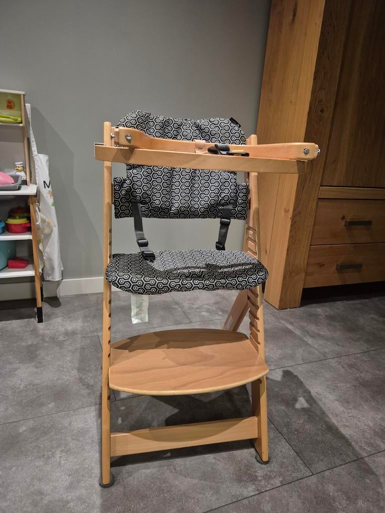 Houten meegroeistoel met eetblad en kussens, Ophalen, Gebruikt, Meegroeistoel, Gordel(s)