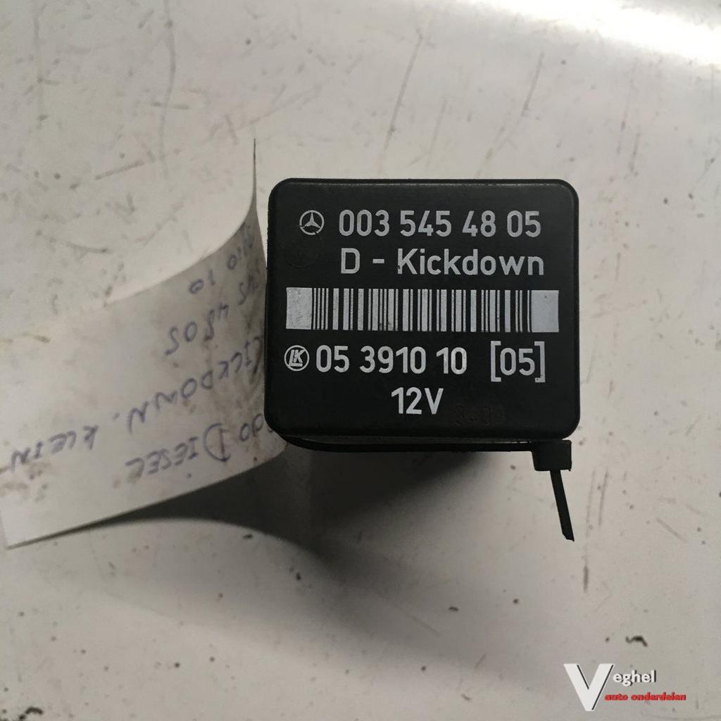 Mercedes W124 Kickdown Relais 003 545 4805, Gebruikt, -, -, Ophalen of Verzenden