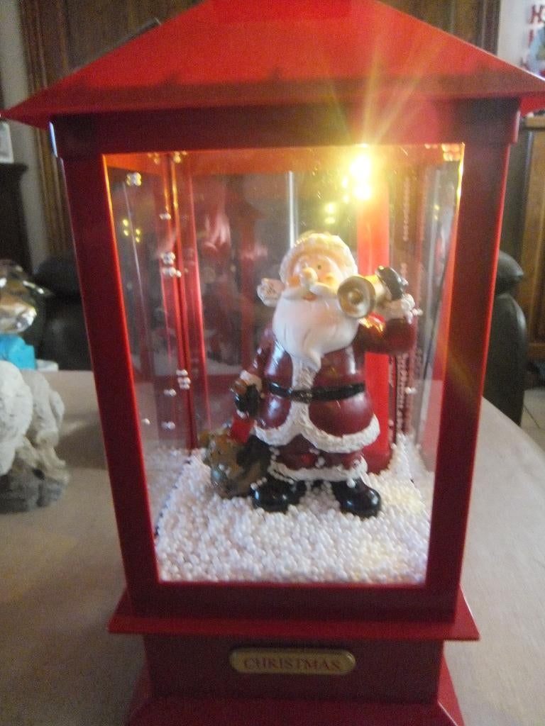 kerstman ,lantaarn, Diversen, Kerst, Zo goed als nieuw, Ophalen of Verzenden