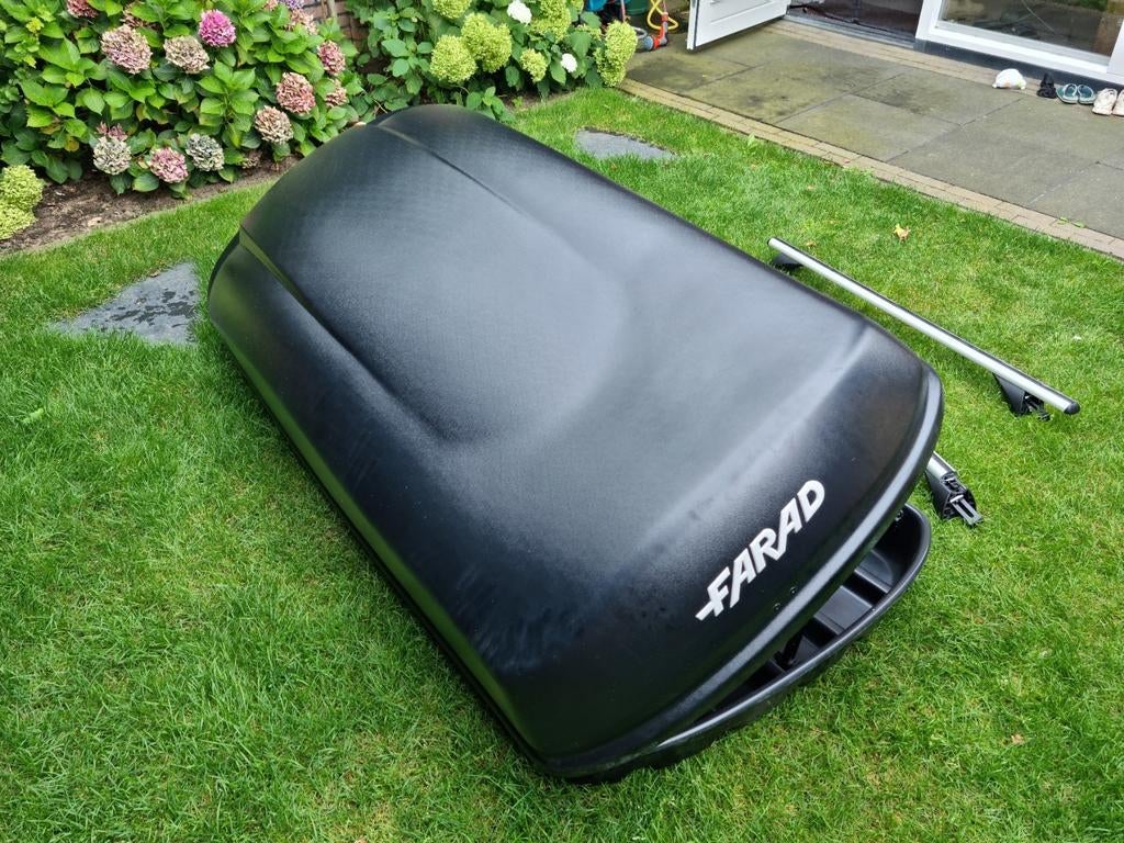 Grote dakkoffer 680L te huur eventueel met dakdragers VW, Auto diversen, Dakkoffers, Ophalen of Verzenden, Zo goed als nieuw