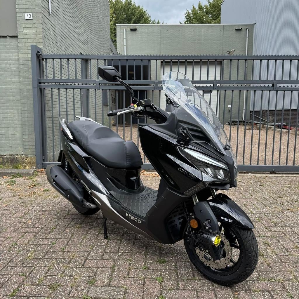 KYMCO X-TOWN 300I - Als nieuw - 587km !, Scooter, 276 cc, Kymco, Bedrijf