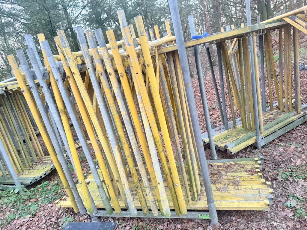 Partij metsel stelling voor komleet huis, Ophalen of Verzenden, Gebruikt, IJzer