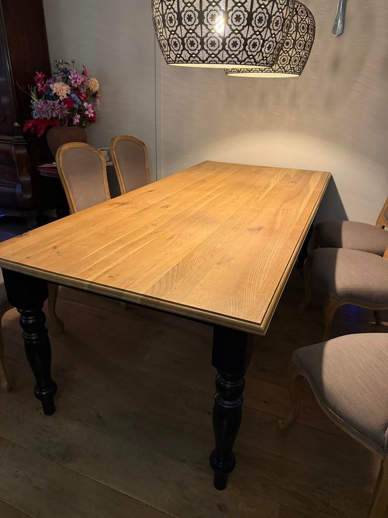 Massief houten eettafel met zwarte bolpoten 220x100, Ophalen, 200 cm of meer, 50 tot 100 cm, Zo goed als nieuw