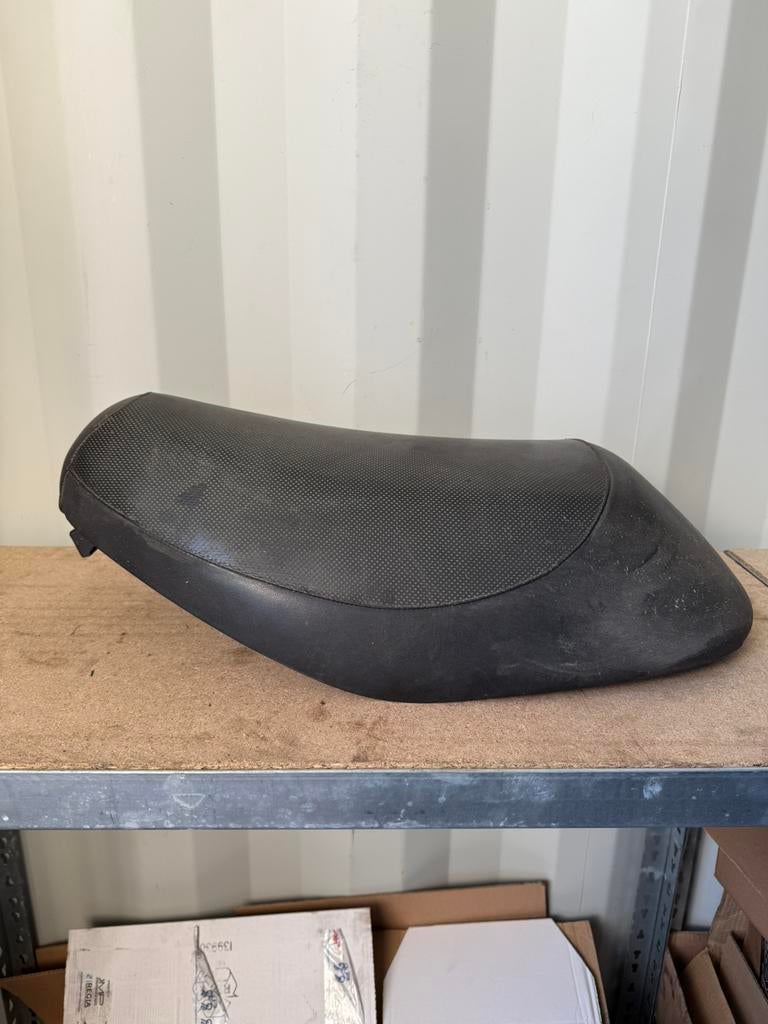 Piaggio Zip Type Fastrider Mono Zadel Gebruikt, Motoren, Ophalen, Piaggio, Info@pepeparts.nl, Nederland