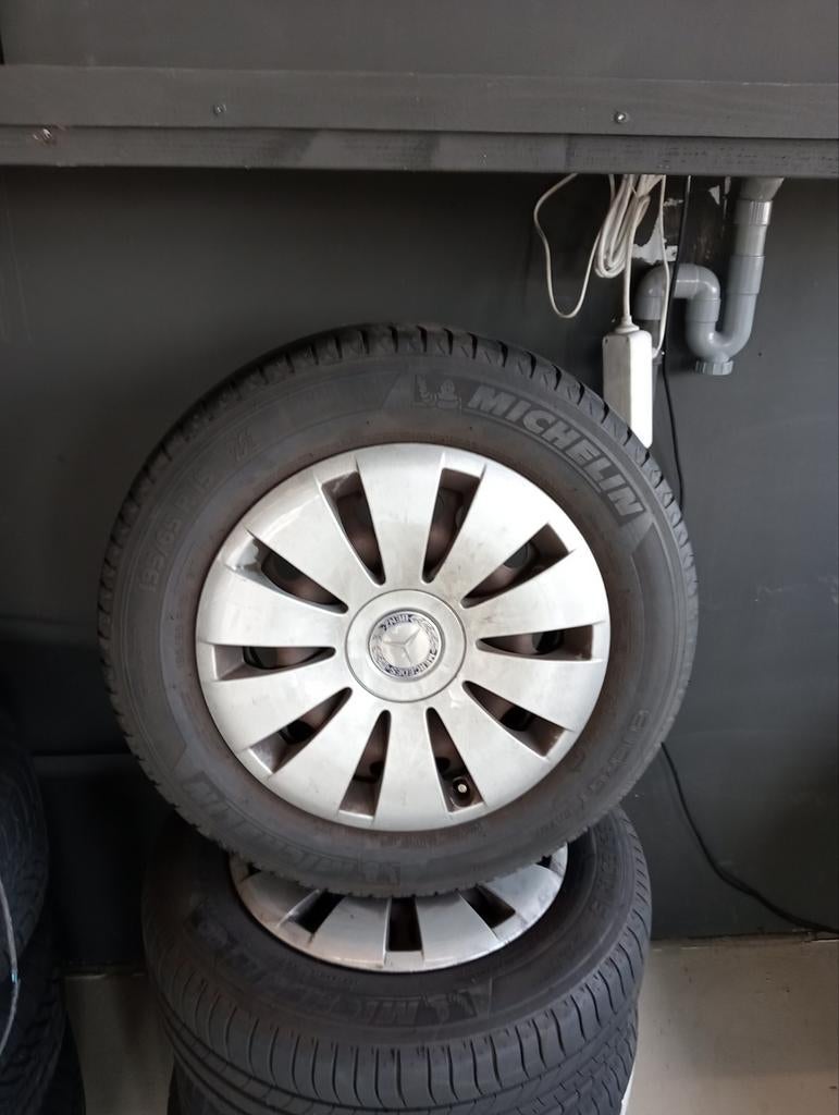 Wielen set Mercedes A Klasse, B Klasse en Cla. (Reservewiel), Auto-onderdelen, Banden en Velgen, Band(en), Zomerbanden, 16 inch