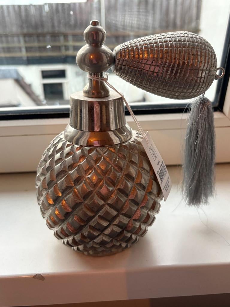 Riviera Maison Parfumfles Nieuw, Nieuw, Ophalen of Verzenden, Metaal, Grijs