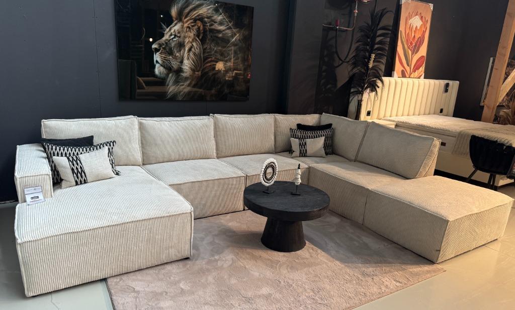 Voorraad Actie | Fijne ribstof Hoekbank | Showroom Utrecht, Huis en Inrichting, Banken | Bankstellen, Ophalen, Info@trendvortex.com
