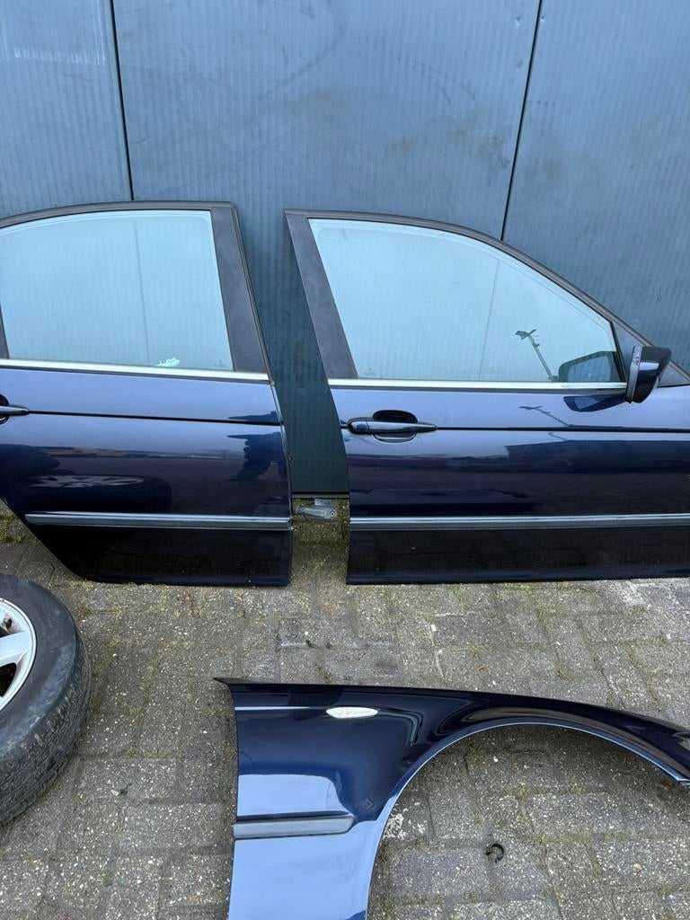 deuren en rechter spatbord bmw e46 sedan, Auto-onderdelen, Ophalen of Verzenden, BMW