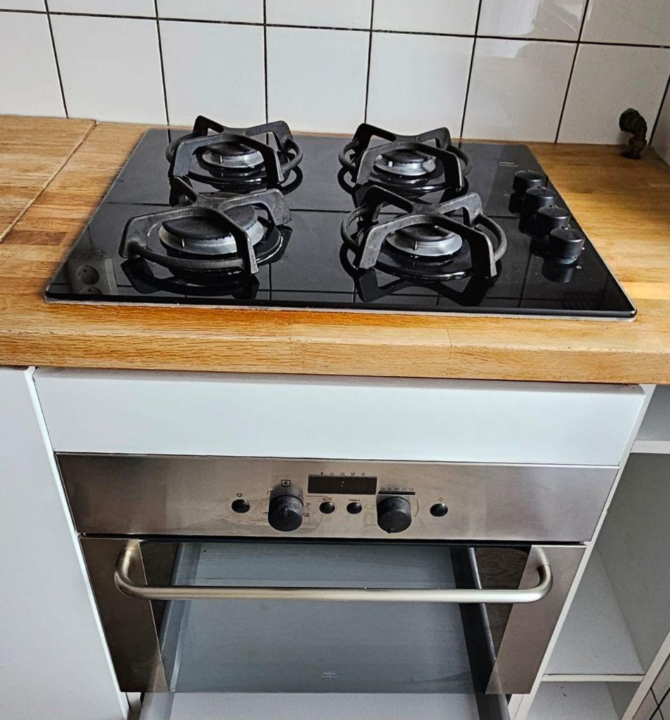 IKEA gas fornuis en combi magnatron/ oven, Witgoed en Apparatuur, Ovens, Gebruikt, Oven, Inbouw, 45 tot 60 cm
