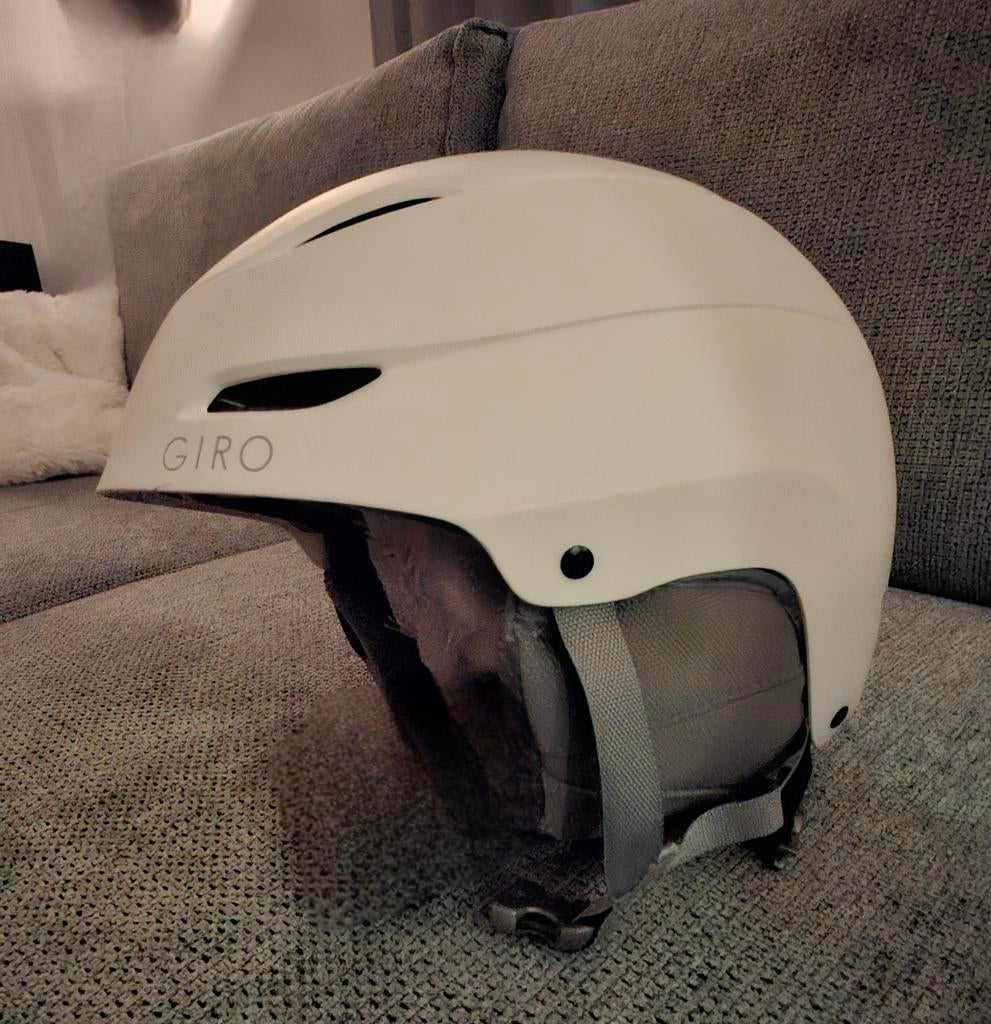 Skihelm Giro wit, Overige merken, Overige typen, Ophalen of Verzenden, Zo goed als nieuw