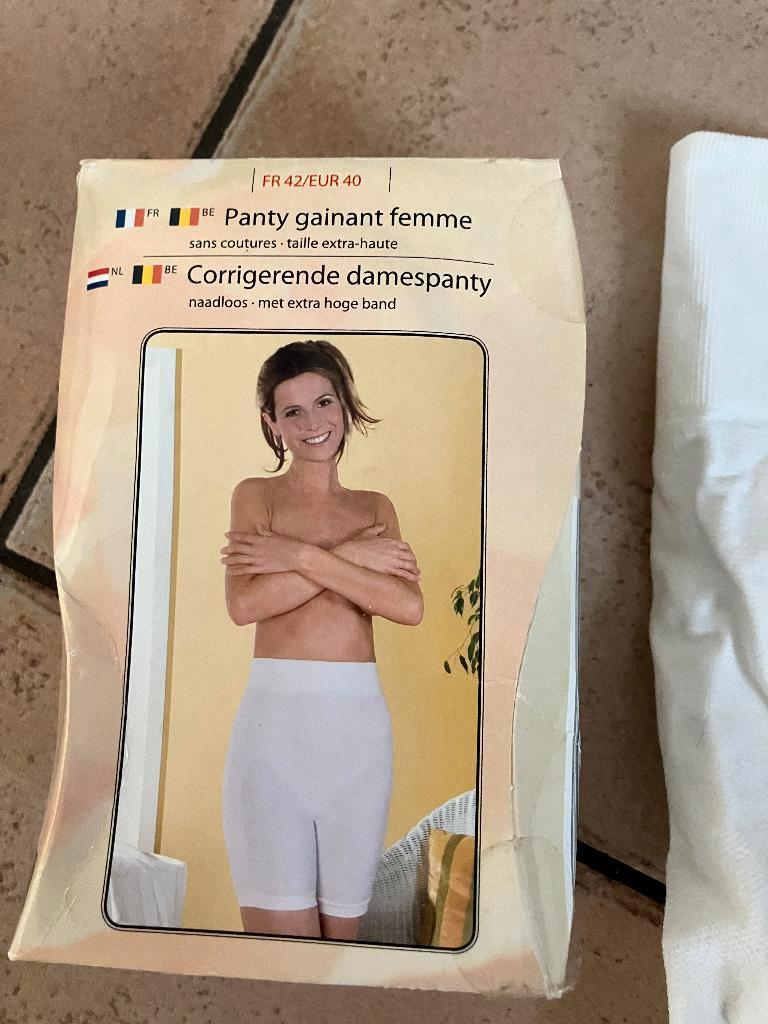 NIEUW! Corrigerende panty/broekje, naadloos-extra hoge band, Kleding | Dames, Ondergoed en Lingerie, Corrigerend - hagelwit, Ophalen of Verzenden