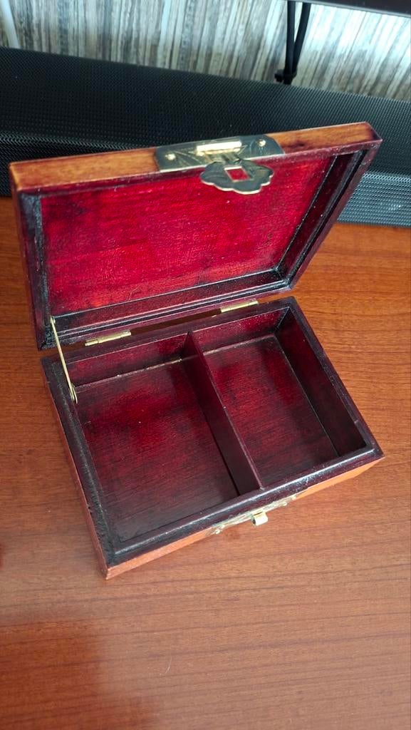 Houten sieradendoosje of sigaren kistje, Minder dan 50 cm, Eikenhout, Minder dan 50 cm, Ophalen of Verzenden