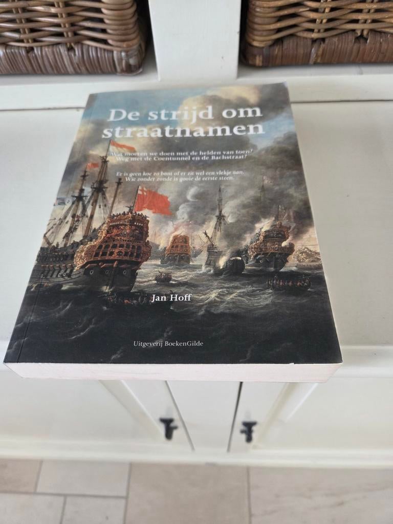 Jan Hoff - De strijd om de straatnamen, Gelezen, Jan Hoff, Ophalen of Verzenden, Nederlands