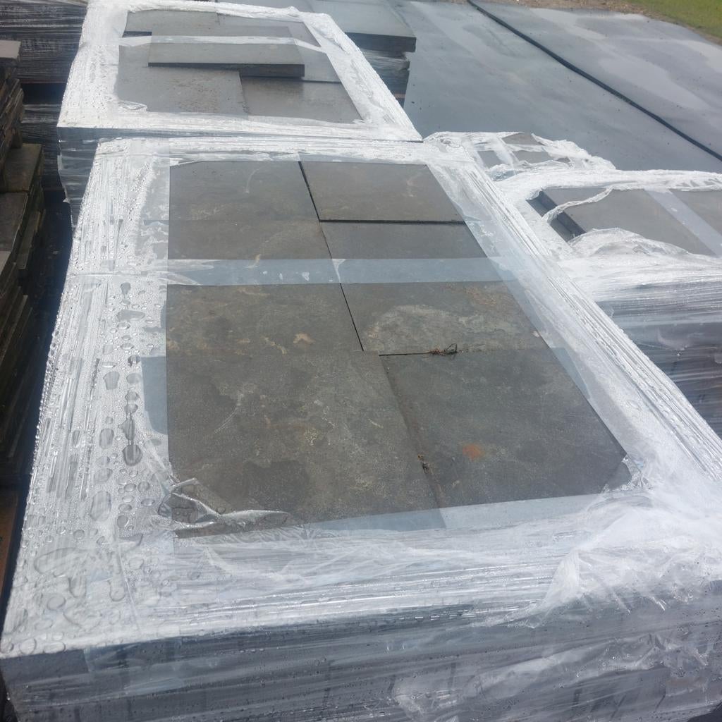 Chinees hardsteen terrastegels, ruim 60 m2. 40x40x3 cm., Ophalen, Gebruikt, Natuursteen, Terrastegels