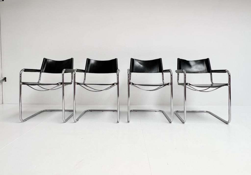 Set van 4 lederen Mart Stam S34 stoelen, 1970's, Huis en Inrichting, Stoelen, Gebruikt, Zwart, Design, Ophalen of Verzenden