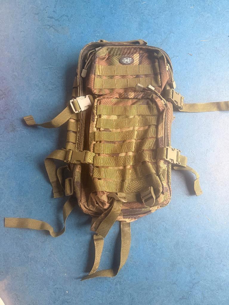 NIEUW Tactical MOLLE rugzak camouflage, Ophalen of Verzenden, Landmacht, Nederland, Overige typen