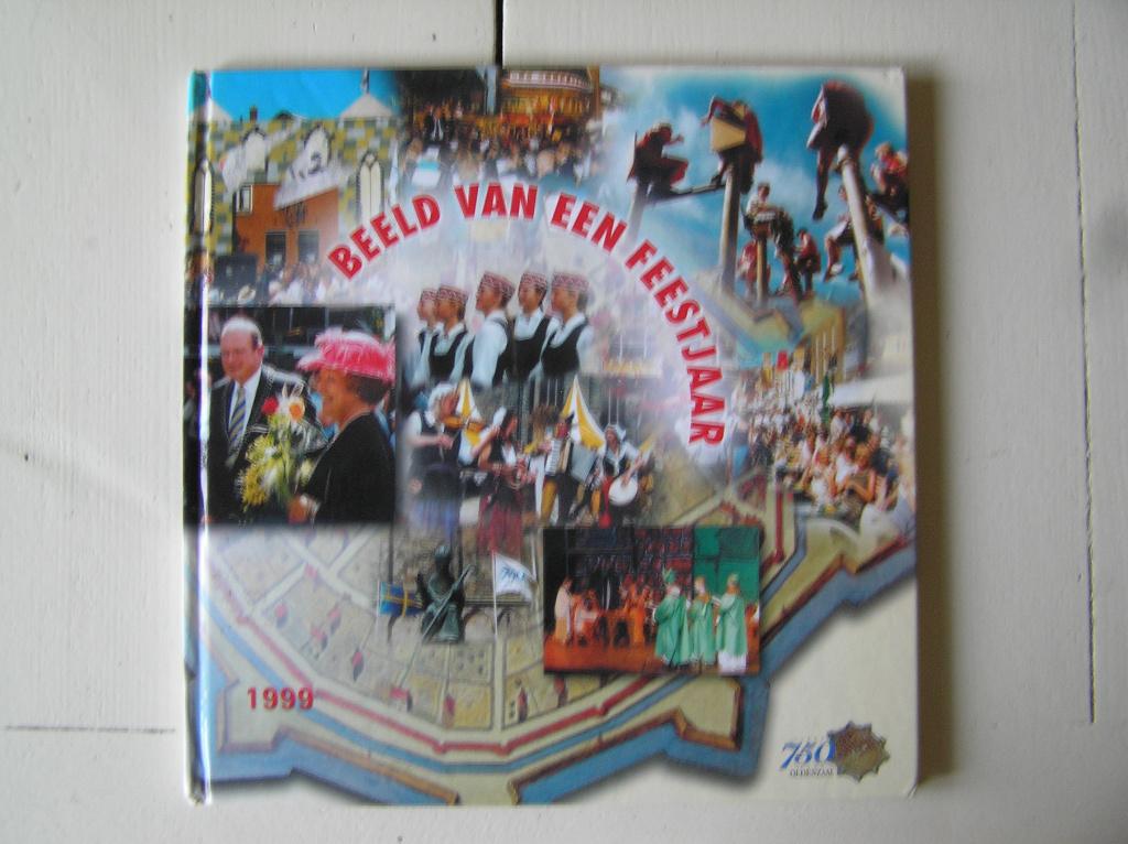 Oldenzaal. Beeld van een feestjaar 750 jaar Oldenzaal, Ophalen of Verzenden, Zo goed als nieuw
