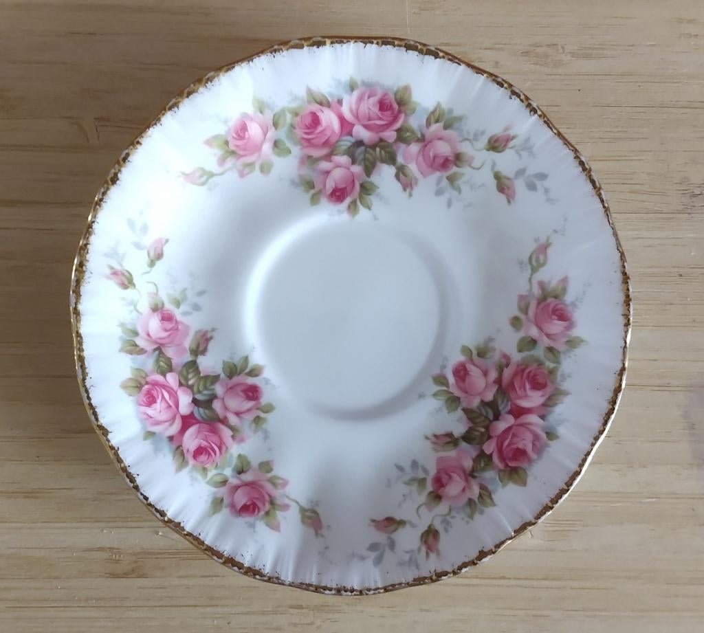 vtg schoteltje "Elizabeth Rose" Paragon, volgnr 74, Antiek en Kunst, Antiek | Servies los, Ophalen of Verzenden