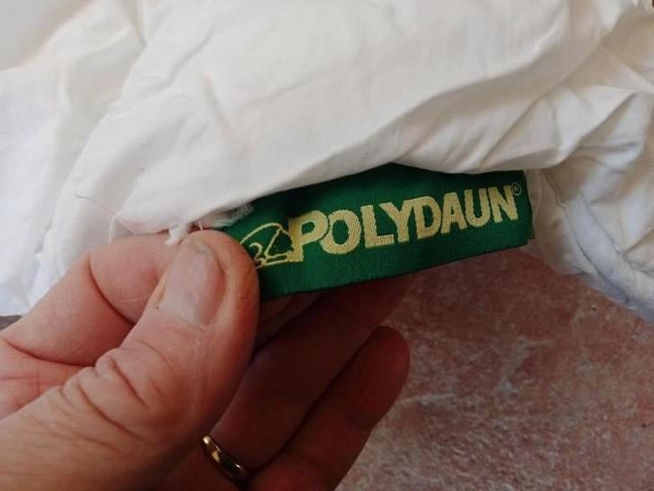 4 seizoenen Polydaun dekbed in prima schone staat 2 stuks, Ophalen, Eenpersoons, Wit, Deken of Dekbed